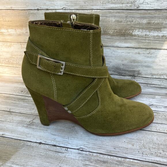 Donald J Pliner Sport-I-Que Shoes - Olive Green Heeled Boots